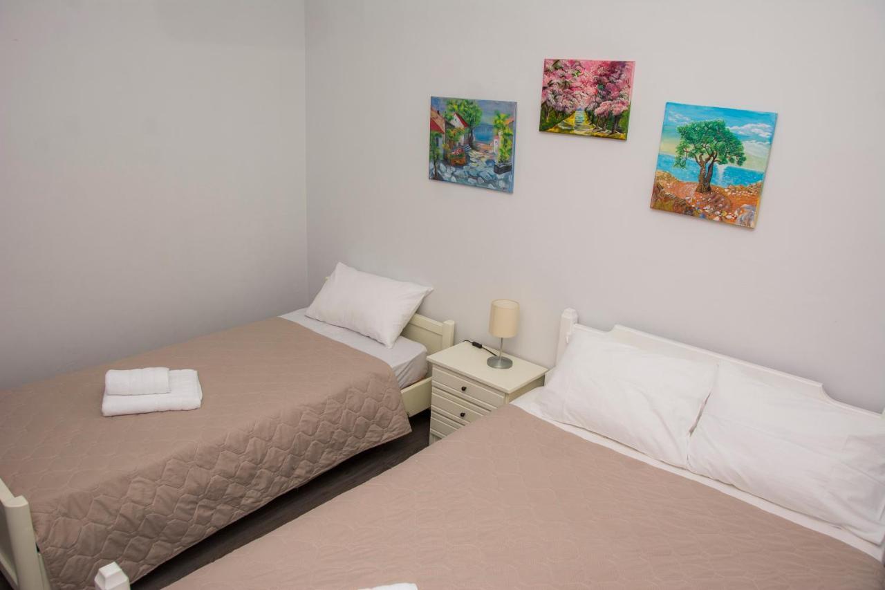 Stefanie'S Rooms 2 Аспровалта Екстериор снимка